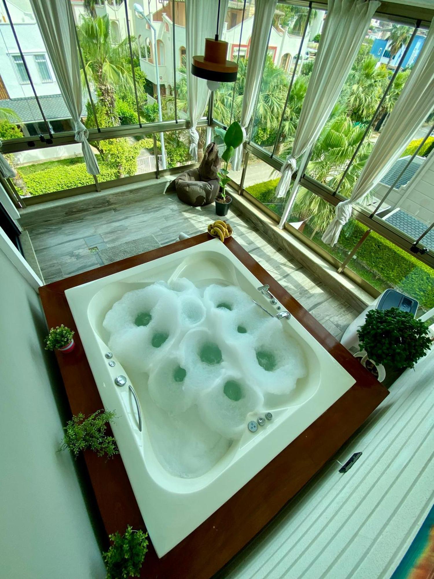 Villa Annabell1 With Swimming Pool And Jacuzzi, 3 Floors Belek Exteriér fotografie